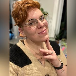 Meet your Posher, Rebecca